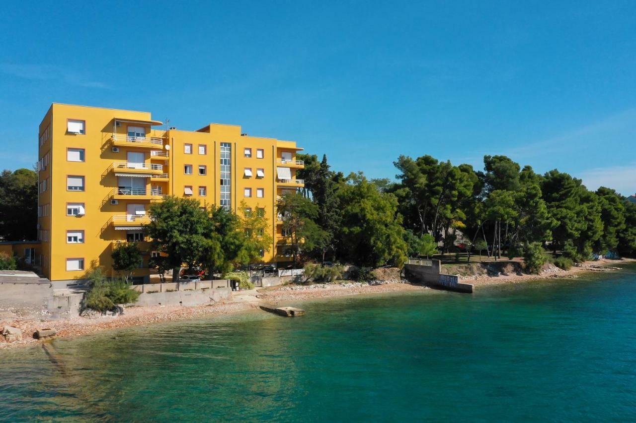 Caisa Classic Beachfront Apartment 자다르 외부 사진